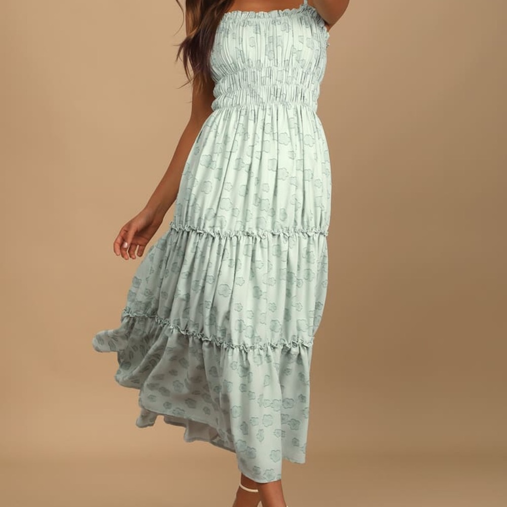 NWT Lulu’s Sage Green Bloom Sweetly Tiered Maxi Dress